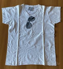 T-shirt ragazzo/a, usata, condizioni più che buone
