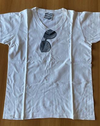 T-shirt ragazzo/a, usata, condizioni più che buone
