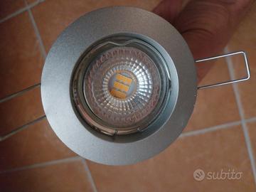 7 faretti per cartongesso con lampadina LED