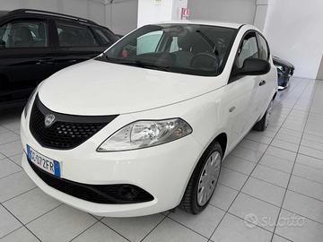 LANCIA Ypsilon 1.0 FireFly 5 porte S&S Hybrid Ec