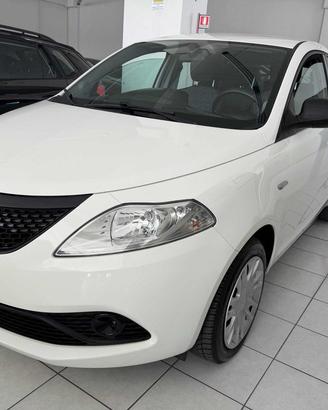 LANCIA Ypsilon 1.0 FireFly 5 porte S&S Hybrid Ec