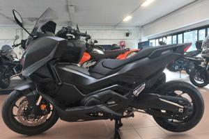 Honda Forza 750