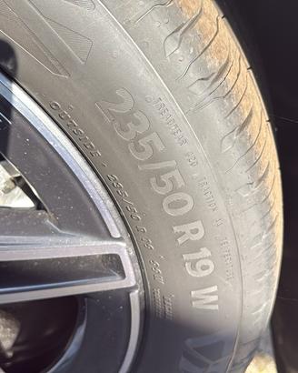Treno gomme continental 235 50 19 99W nuovo