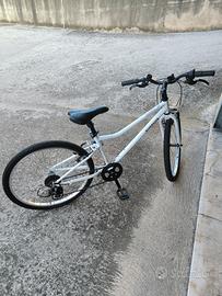 Bicicletta da bambina 11/13 anni cerchi da  23
