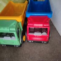 gratis n.2 caschi e n.2 camion gioco mare