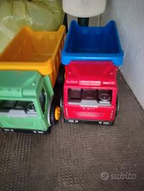 gratis n.2 caschi e n.2 camion gioco mare