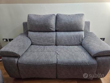 Divano 2 Posti Grigio 160x85 Condizioni Perfette 