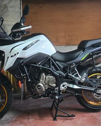 Benelli - Qj SRT 700X