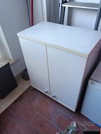 MOBILETTO DA TERRAZZO O BALCONE CON LE ROTELLE