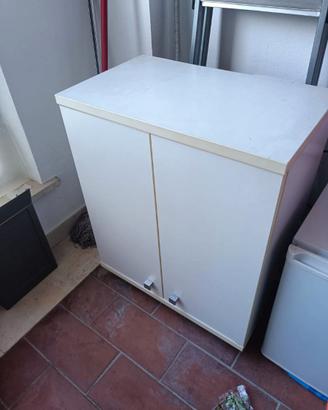 MOBILETTO DA TERRAZZO O BALCONE CON LE ROTELLE