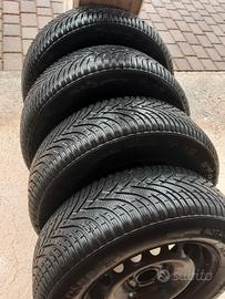 Pneumatici invernali 215/65 R16 BF GOODRICH 