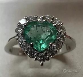 ANELLO ORO 18kt. DIAMANTI E SMERALDO COLOMBIANO