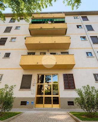 2 LOCALI A MILANO