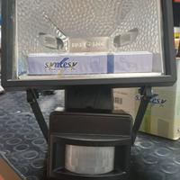 PROIETTORE ALOGENO CON SENSORE 500W