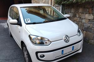 VOLKSWAGEN up - 2013