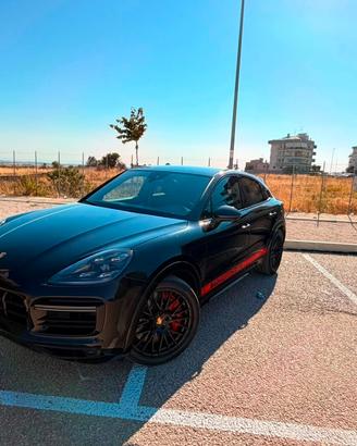 Porsche Cayenne Coupe 2022 4.0 Turbo S e-hybrid 5p