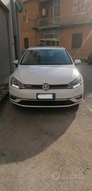 Volkswagen Golf 7 metano 2019
