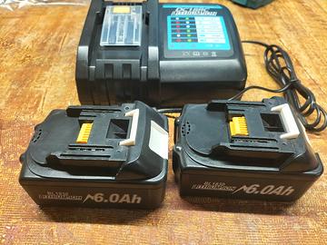 replica makita batterie e caricabatterie 