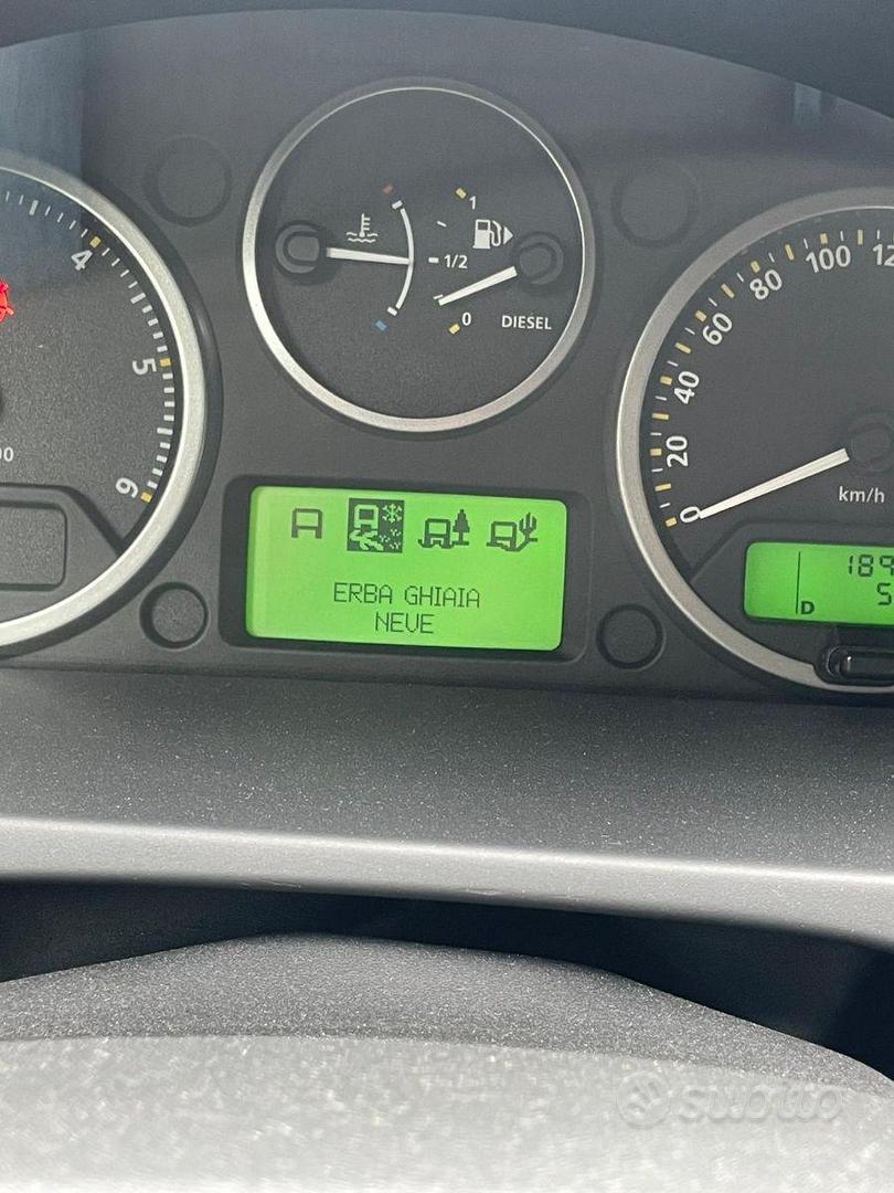 Land Rover Freelander 2008 photo 3