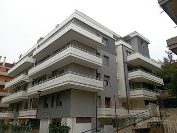 Appartamento con ampio terrazzo