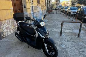Kymco People 200i 2024 Finanziamento senza reddito