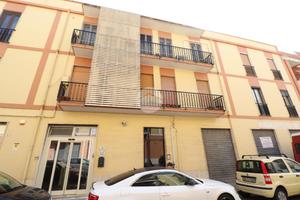 3 LOCALI A CAGLIARI