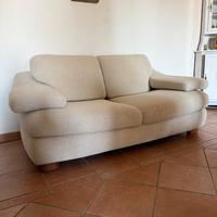 Divano due posti in tessuto
