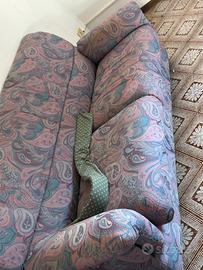 Divano 2 poltrone e 2 armadi