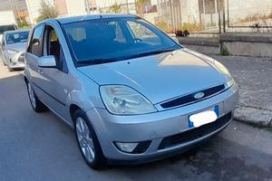 Ford Fiesta 1.4 16V 5p. Ghia