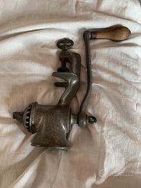 Tritacarne MORAVIA O - ghisa primi 900