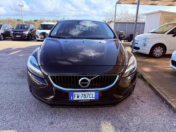 VOLVO V40 D2 Plus