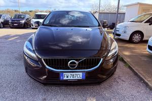 VOLVO V40 D2 Plus