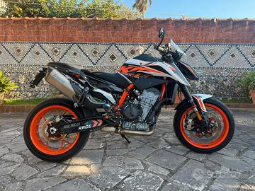 KTM 890 DUKE R