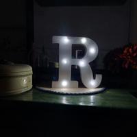 Luci LED decorative a forma di lettera "R"