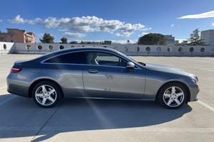 Mercedes-Benz E 220 Coupè 194cv Interno Chiaro