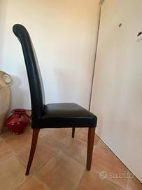 Sedie in legno imbottite con rivest. ecopelle 