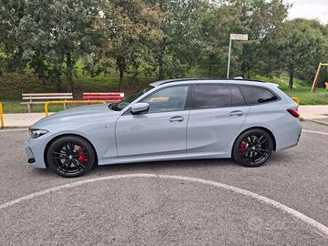 BMW 320 TURING M PRO X DRIVE 
