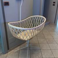 Culla Vintage in vimini e ferro battuto 