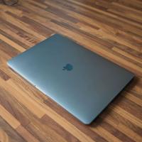 MacBook Pro 16 2019 Intel i9 16Gb + Windows