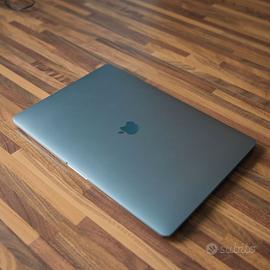 MacBook Pro 16 2019 Intel i9 16Gb + Windows