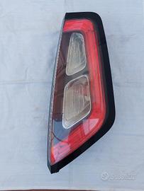 fanale posteriore destro fiat grande punto