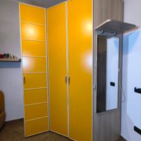 Armadio angolare per cameretta