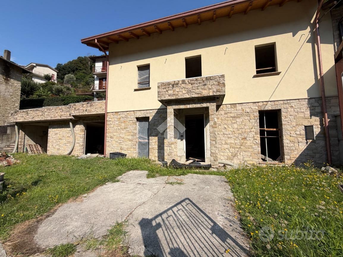 Casa – Erve, Nesolio - Vista 2