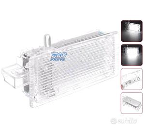 PLAFONIERA LED PER PORTAOGETTI O BAGAGLIAIO BMW E4