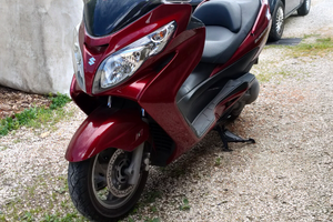 Suzuki Burgman 400