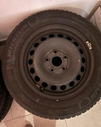 4 gomme invernali