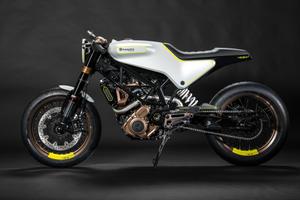 Husqvarna Vitpilen 401 con 5000 km sempre garage