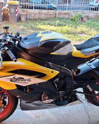 Yamaha YZF R6 - 2010
