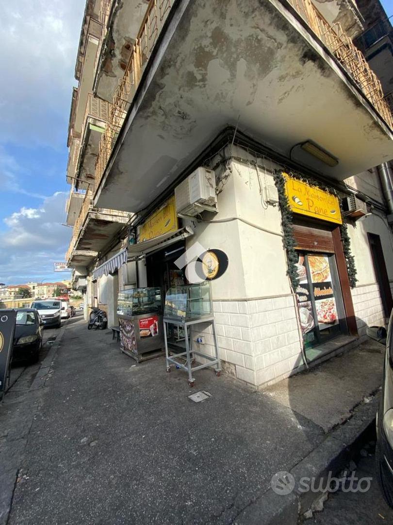 NEGOZIO A NAPOLI - Altro