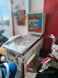 flipper travel agency anni 70